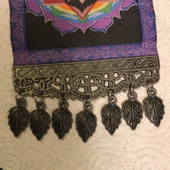 Chakra inspired mini wall hanging - Picture 3 of 7